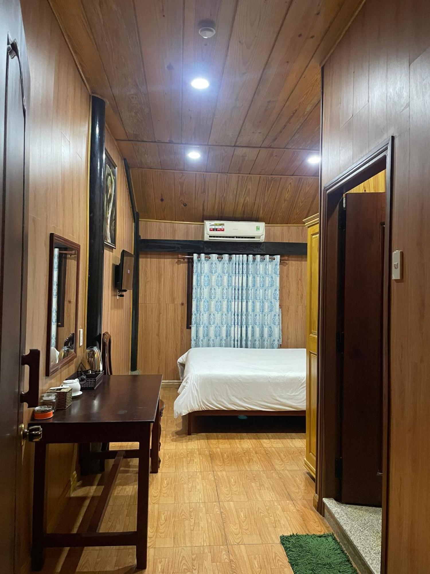 Khach San Huong Xua Hotel Hà Tiên Exterior photo